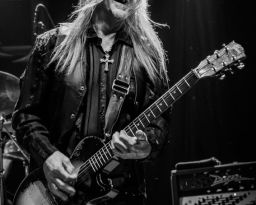 Y&T-11/10/2025