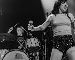 Jackie & The Facts