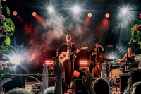 Pokey LaFarge - Great Gigs in The Park 2025 - Een aanstekelijke, breed klinkende 'roots'