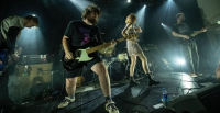 DITZ - Onstuimige post-punk zet Wintercircus op zijn kop