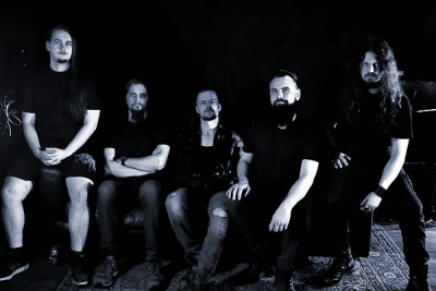 Epistulum – Je krijgt in de deathmetal een heleboel informatie binnen in korte tijd. Het kenmerkt het genre en slaat je gewoonweg in het gezicht