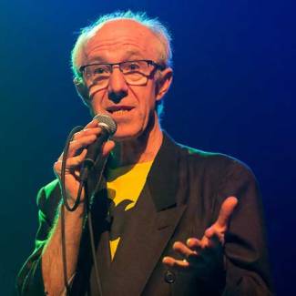Raymond van het Groenewoud – Memoires van een balmuzikant