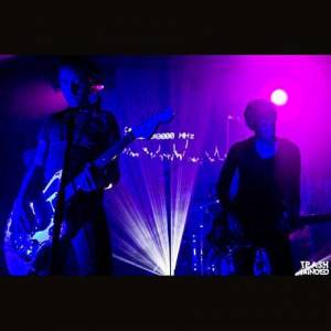 A Place To Bury Strangers – Donders en Bliksems …