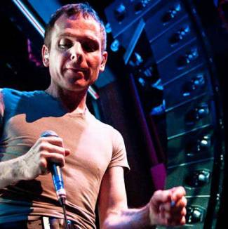 Domino 2011 – Belle &amp; Sebastian – lachen, dansen genieten