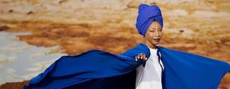 Fatoumata Diawara - Multitalent + wereldburger + activiste = topperformer