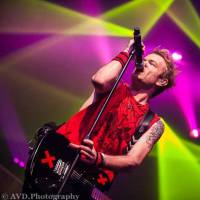 Bruisende Punkrockparty voor 20 jaar Sum 41!