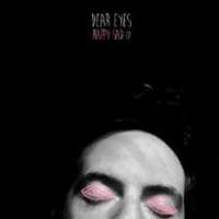 Dear Eyes entre joie et tristesse.