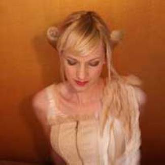 Stephanie Dosen sur l’album de Massive Attack