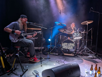 Left Lane Cruiser - Meteen een marathonset met de nieuwe drummer