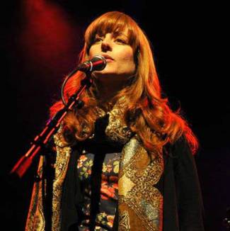 Hannah Peel - Ierse toverfee daalt neer in Gent