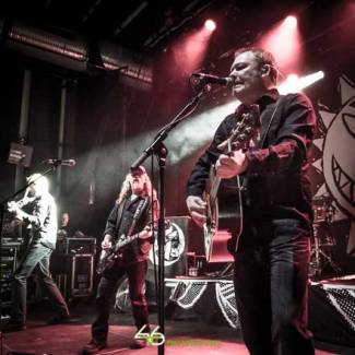 Levellers - Stevig nostalgisch verjaardagsfeestje van folkrockband Levellers in uitverkochte Kreun!