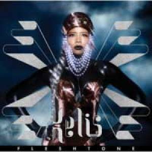 Kelis en chair…