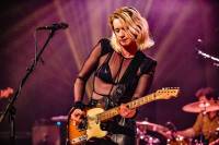 Reena Riot - Albumrelease - Al het goede van de plaat werd op het podium waargemaakt