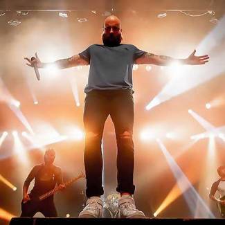 August Burns Red - Straffer dan een dubbele espresso met een stevige scheut vodka