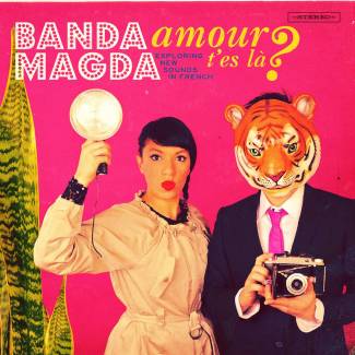 Ici ou là, l’amour tend les bras à Bangda Magda…