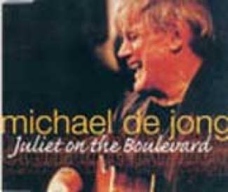 Juliet on the boulevard