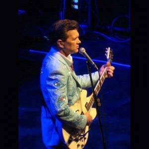 Chris Isaak – Met nadruk en klasse teruggrijpen naar eigen invloeden