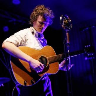 Douglas Firs - Americana ruist overtuigend door onze naaldtakken