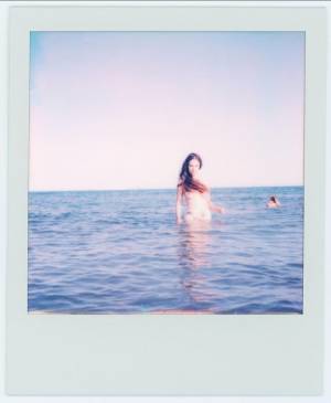 Nina Savary joue aux devienettes…