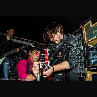 BEUK + Fire Down Below - Erg sterk!