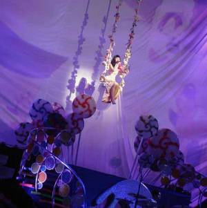 Katy Perry – Welkom in de ‘Wonderworld’ Snoepjeswereld