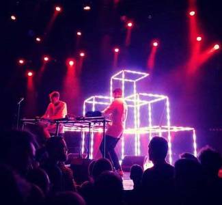 Digitalism - Digitaal feest met opwarmer van formaat