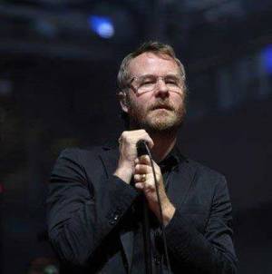The National - Vorst Nationaal in een passionele wurggreep