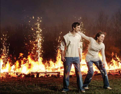 L’art de conjuguer poésie et énergie brute sur une électro-pop intense et envoûtante…