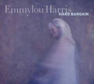 Emmylou Harris! Normal, elle vient d’enregistrer un nouvel album