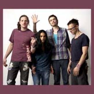 Yeasayer part en live