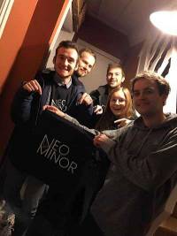 Neo Minor - EP Release - Het verhaal van de mooie rups die uitgroeit tot een beeldschone vlinder