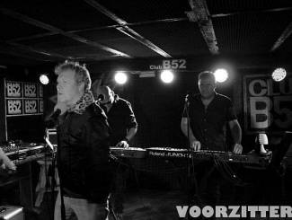 PESCH - Moeilijk om het dansen te weerstaan