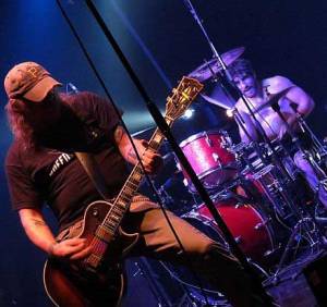 Revenge of the rock’n’roll monsters met Peter Pan Speedrock, Karma To Burn en Honky