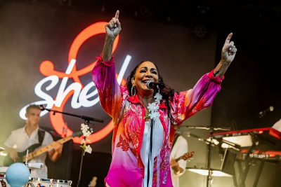 Sheila E - Great Gigs in The Park 2025 – Een innemend, groovy funky feestje in een pittoresk kader