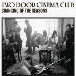 Two Door Cinema Club chez Parlophone.