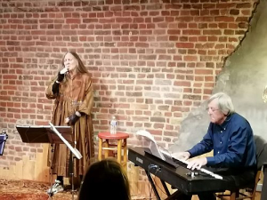 Madou - Vera Coomans, Wiet Van de Leest en Thomas Devos - Intiem en hartverwarmend