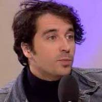 Le chanteur de Tahiti 80 se lance en solo !