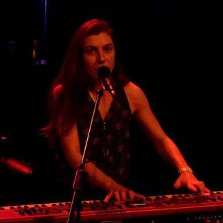 Julia Holter - Op schoot bij Julia Holter