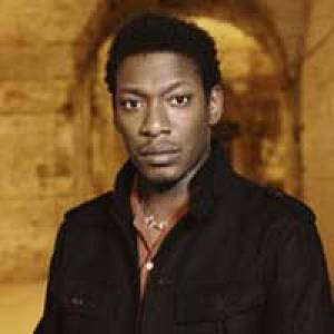 Une synthèse presque parfaite de reggae digital de hip hop et de dubstep