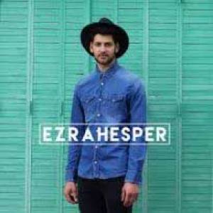 Ezra Hesper, une nouvelle voix atypique dans le monde de la folk ...
