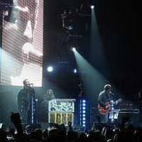 Fuck the people who say fuck Oasis!