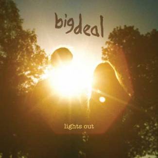 Lights out (b)