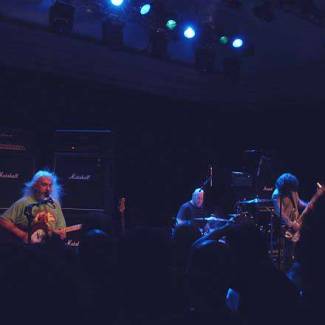 Dinosaur Jr - Dinosaur Jr ramt, bromt, grolt, ronkt , is explosief!