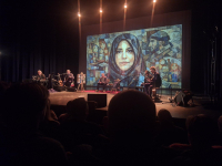 Rudi Vranckx + artists, ‘Door de ogen van …’ – Een pakkende verhalenrijkdom door de ogen en de blikken van vrouwen in talrijke beelden, tekeningen en muziek